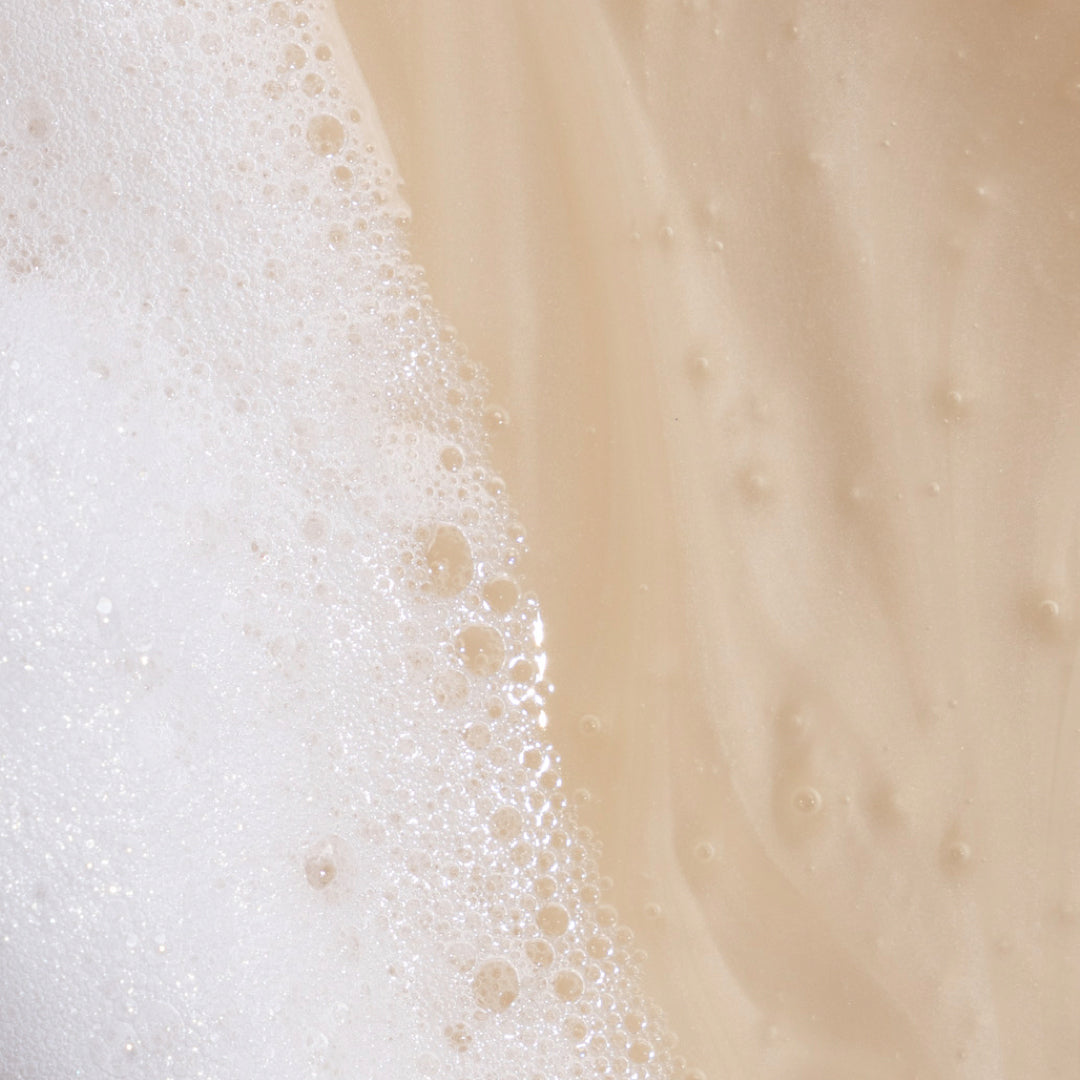Clarifying Shampoo Suds